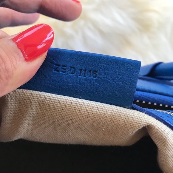 🚫SOLD🚫Givenchy antigona small goatskin satchel - Picture 6 of 10